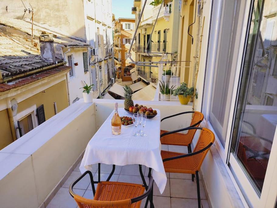 Mary'S Bright Apartment - Corfu Old Town Extérieur photo