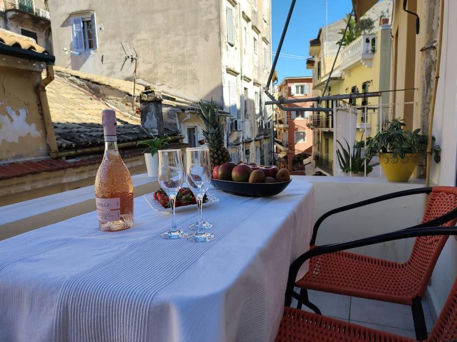 Mary'S Bright Apartment - Corfu Old Town Extérieur photo